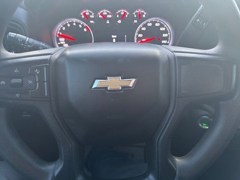 Used 2023 Chevrolet Silverado 1500 Custom image 7