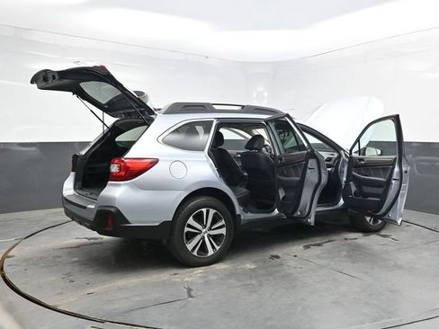 Used 2019 Subaru Outback 2.5i Limited AWD/4WD image 47