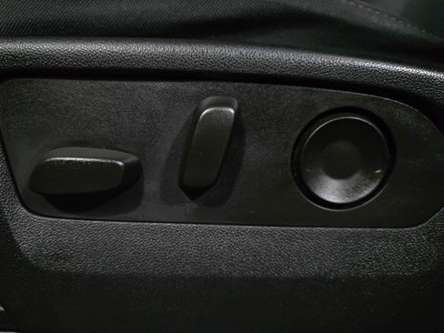 Used 2021 Chevrolet Tahoe LS image 31