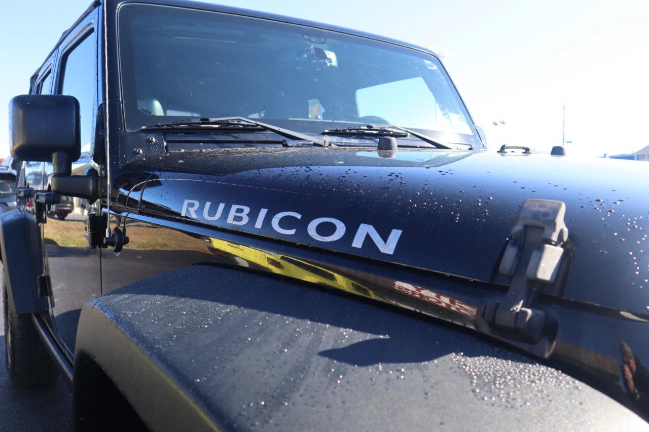 Used 2014 Jeep Wrangler Unlimited Rubicon w/ Connectivity Group AWD/4WD image 29