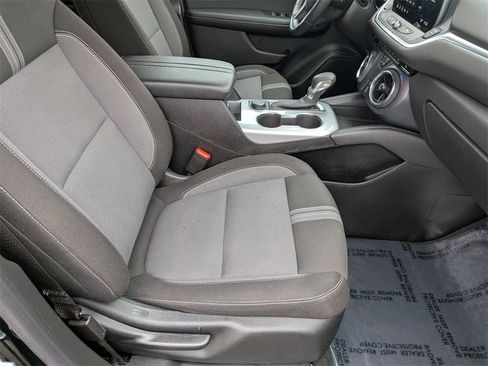 Used 2025 Chevrolet Blazer LT image 29