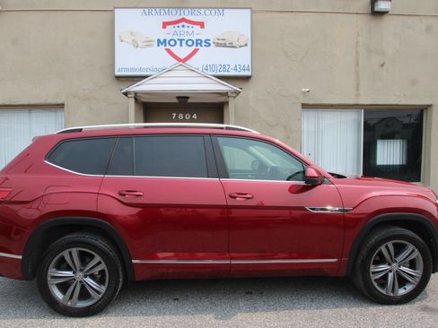 Used 2019 Volkswagen Atlas SEL R-Line FWD image 4