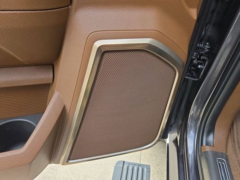 Used 2023 RAM 2500 Limited image 14