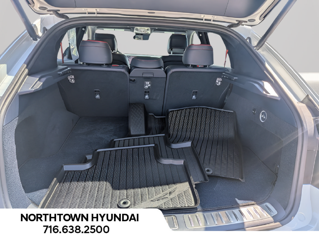 Used 2025 Genesis GV80 3.5T e-SC AWD/4WD image 39