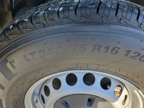 Used 2025 Mercedes-Benz Sprinter 2500 image 28