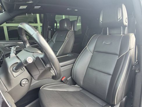 Used 2021 Cadillac Escalade Sport w/ Driver Assist Tech Package AWD/4WD image 8