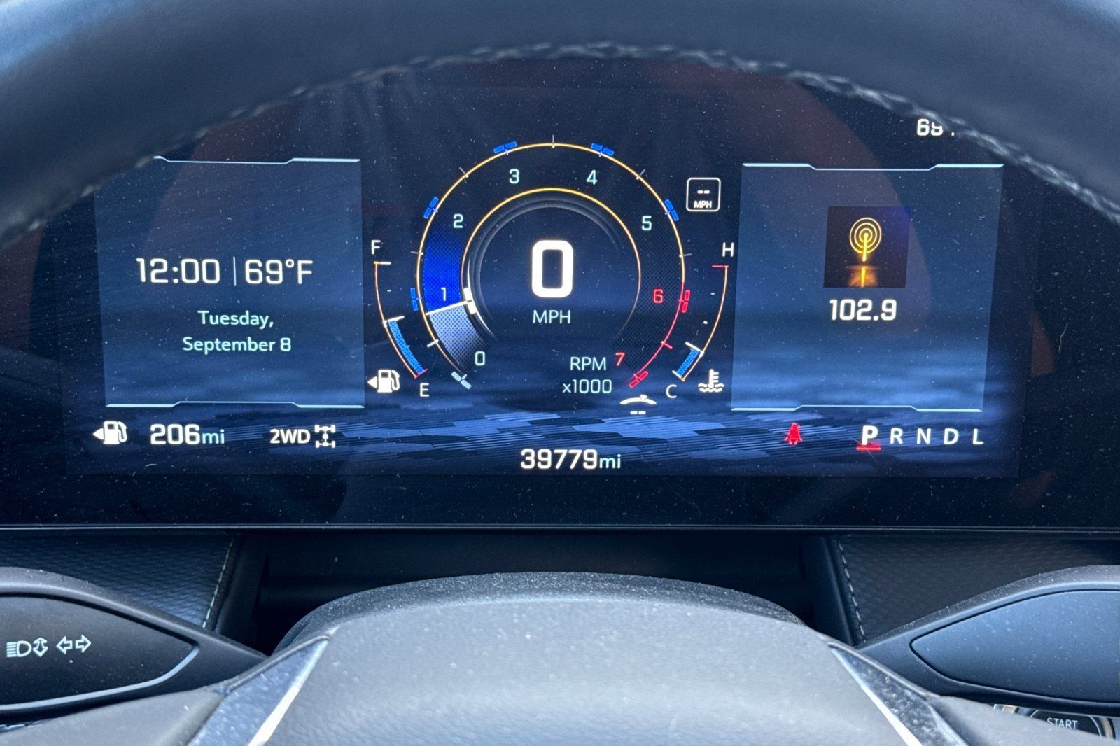 Used 2025 Chevrolet Equinox LT w/ Safety and Technology Package AWD/4WD image 38