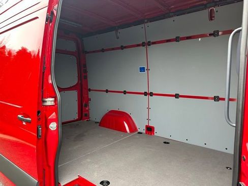 Used 2026 Mercedes-Benz Sprinter 144 Cargo image 21