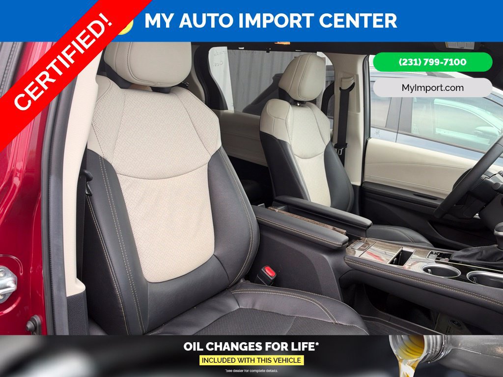Certified 2025 Toyota Sienna Limited FWD image 23