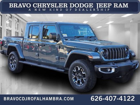 New 2026 Jeep Gladiator Sahara AWD/4WD image 1