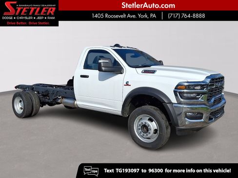 New 2026 RAM 5500 Tradesman w/ Chrome Appearance Group image 1