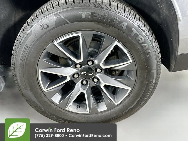 Used 2022 Chevrolet Tahoe Z71 w/ Z71 Off-Road Package AWD/4WD image 35