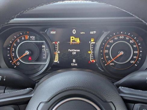 New 2025 Jeep Gladiator Rubicon image 11