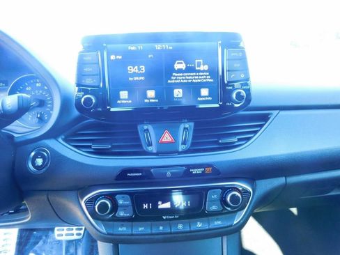 Used 2019 Hyundai Elantra GT N Line FWD image 10