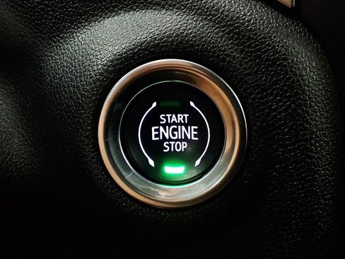 Used 2020 Chevrolet Silverado 1500 LT w/ Texas Edition image 16