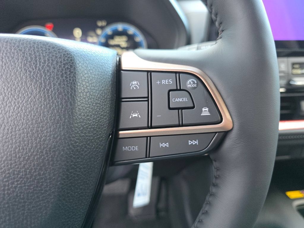 New 2026 Toyota Grand Highlander AWD Hybrid image 32