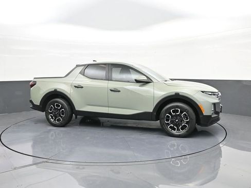 Used 2023 Hyundai Santa Cruz SEL AWD/4WD image 16