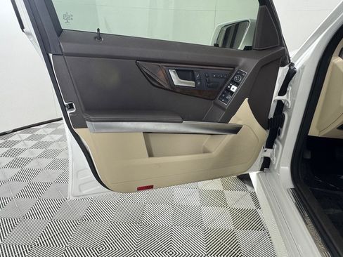 Used 2015 Mercedes-Benz GLK 350 2WD image 10