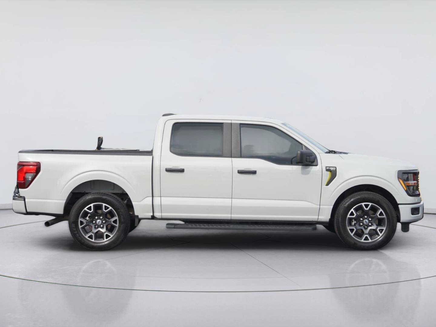 Used 2024 Ford F150 STX RWD image 5