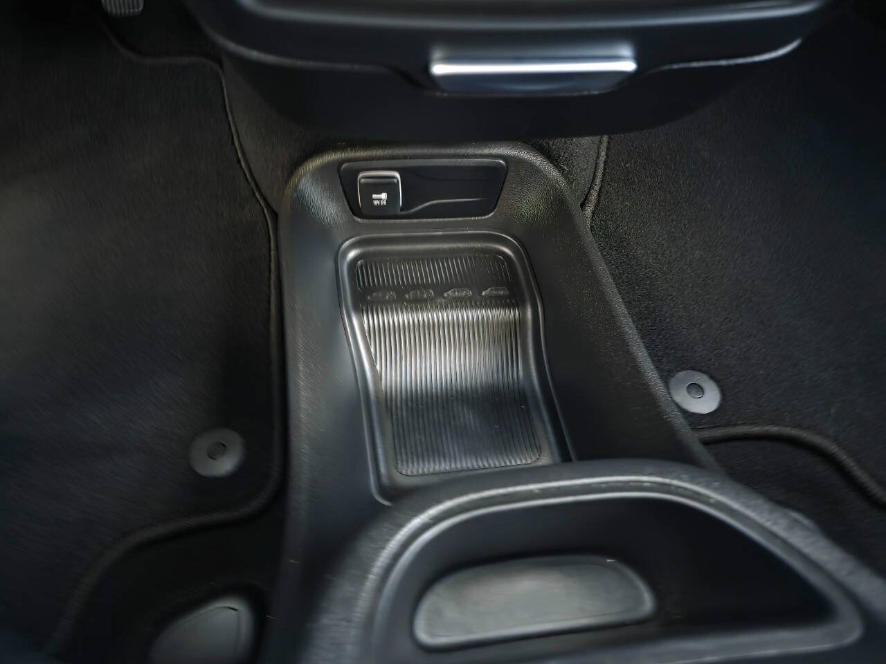 Used 2026 Chrysler Pacifica Select FWD image 33