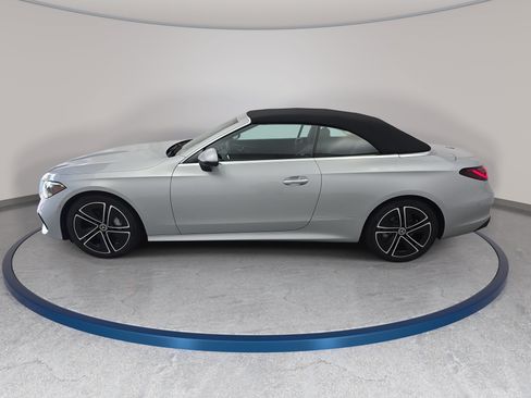 Certified 2026 Mercedes-Benz CLE 300 4MATIC Cabriolet image 8