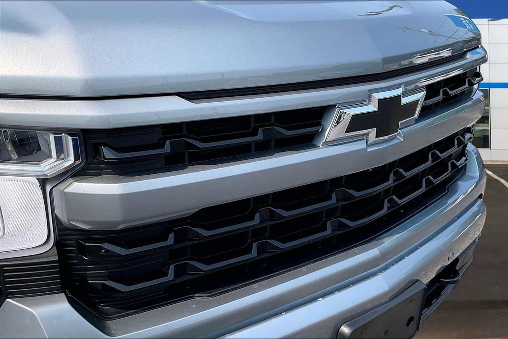 Used 2025 Chevrolet Silverado 1500 RST AWD/4WD image 32