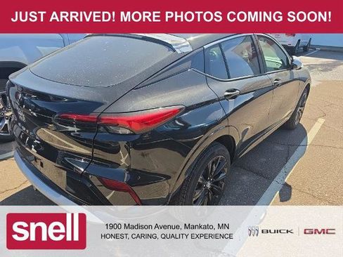 Used 2026 Buick Envista Sport Touring w/ Convenience I Package FWD image 3