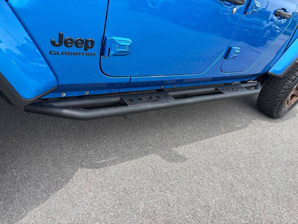 Used 2021 Jeep Gladiator Sport AWD/4WD image 15