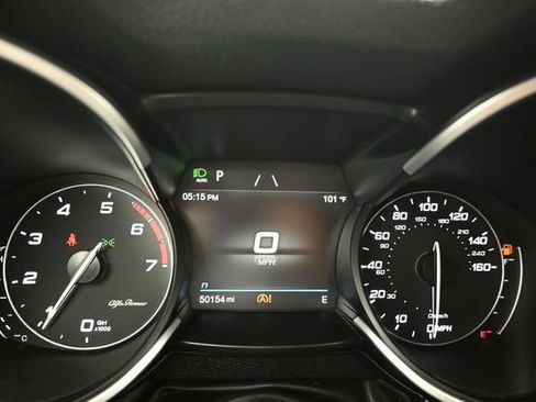 Used 2023 Alfa Romeo Stelvio Veloce AWD/4WD image 17