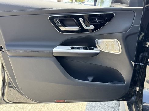 New 2025 Mercedes-Benz GLC 350e 4MATIC image 18