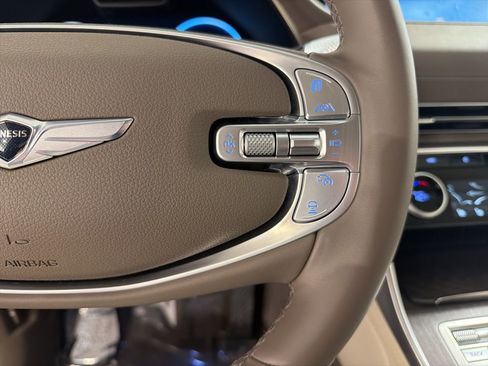 Used 2023 Genesis GV80 2.5T w/ Prestige 20" Package image 13