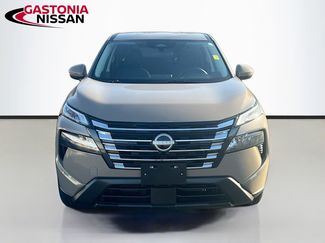 Used 2025 Nissan Rogue SV video 2