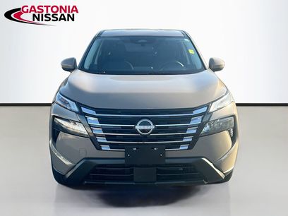 Used 2025 Nissan Rogue SV