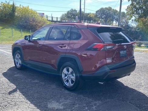 Used 2023 Toyota RAV4 XLE image 5