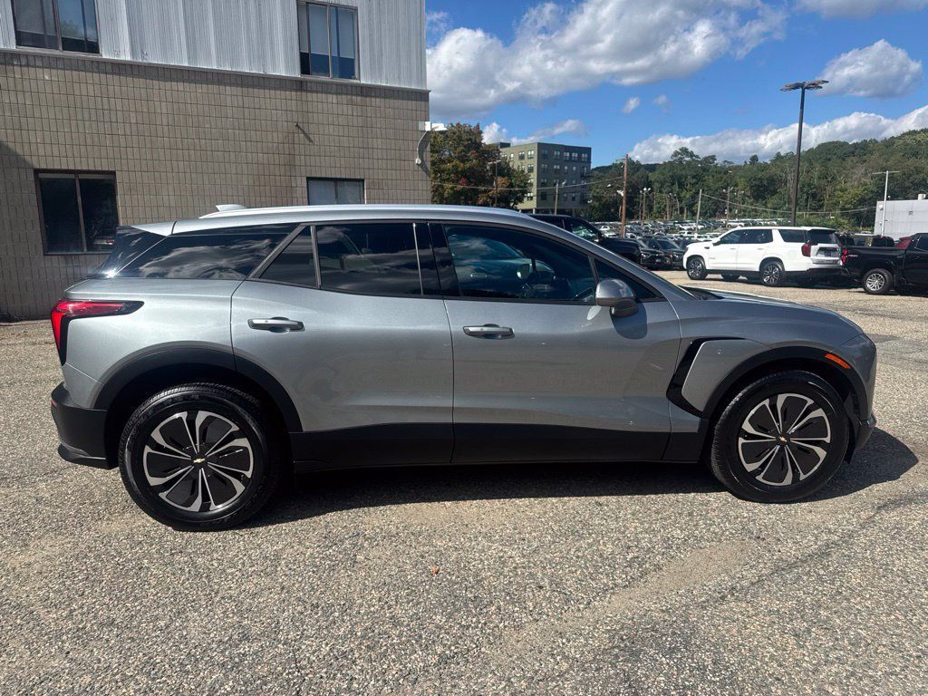 Used 2024 Chevrolet Blazer EV LT AWD/4WD image 8