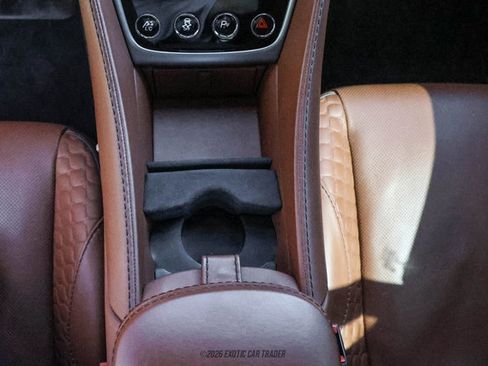 Used 2015 Aston Martin Vanquish Coupe RWD image 22