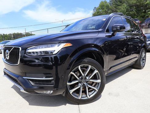 Used 2018 Volvo XC90 T5 Momentum w/ Convenience Package AWD/4WD image 2