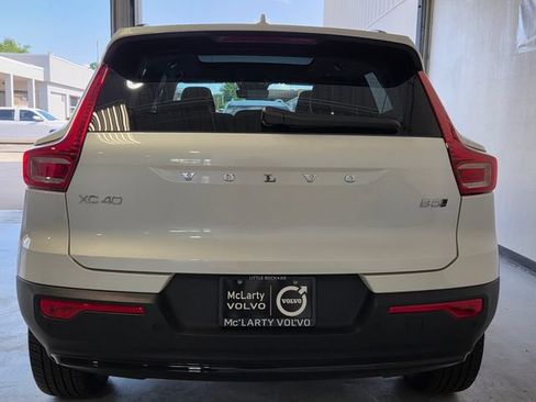 New 2026 Volvo XC40 B5 Plus w/ Protection Package Premier AWD/4WD image 4