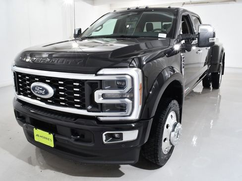 New 2026 Ford F450 Platinum w/ Platinum Plus Package image 2