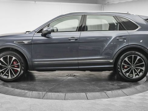 New 2025 Bentley Bentayga image 9