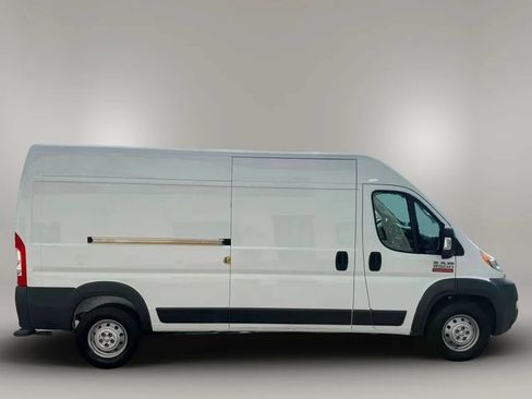 Used 2018 RAM ProMaster 2500 FWD image 4