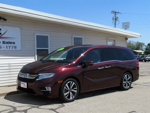 Used 2019 Honda Odyssey Elite image 2