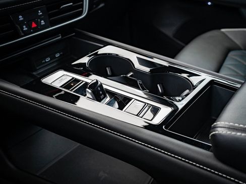 Used 2024 Volkswagen Atlas Cross Sport SEL Premium R-Line image 39