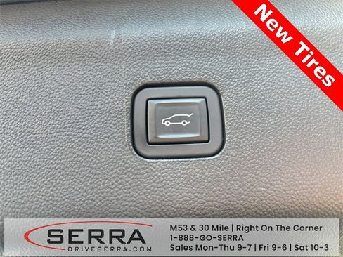 Used 2024 Buick Enclave Essence w/ Experience Buick Package image 29