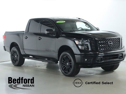 Used 2019 Nissan Titan SL w/ Midnight Edition image 1