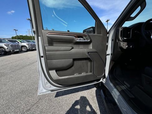 Used 2024 GMC Sierra 1500 Elevation AWD/4WD image 21