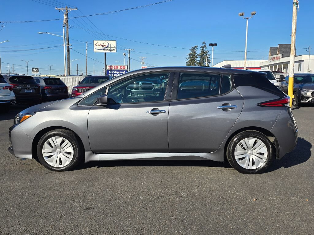 Used 2025 Nissan Leaf S FWD image 9