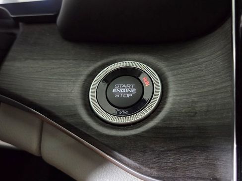 Used 2023 Jeep Grand Cherokee Overland w/ Luxury Tech Group IV image 22