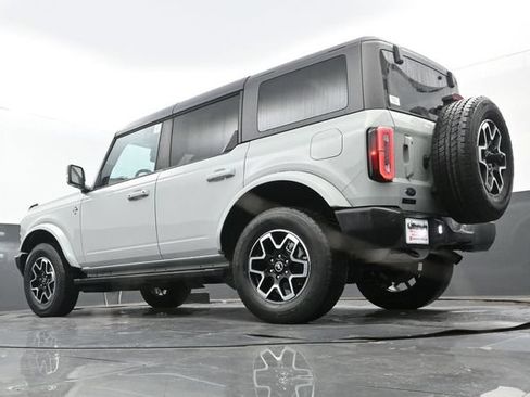 Used 2024 Ford Bronco Outer Banks AWD/4WD image 26