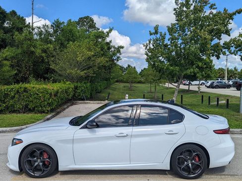 Used 2019 Alfa Romeo Giulia w/ Quick Order Package 22K Sport image 3